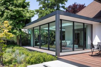 L’installation de véranda à Louviers : conseils pour un projet réussi et personnalisé